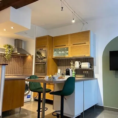 Le - Parking Prive Douai